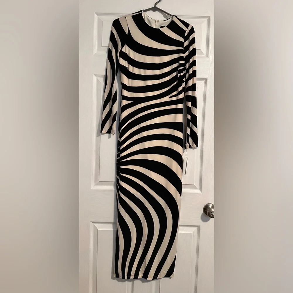 Donna Morgan Striped Long Sleeve Maxi Dress Size 4 - Picture 4 of 6